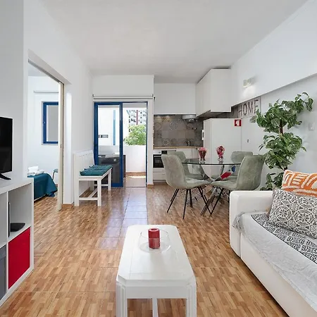 Apartman Da Rocha By Lovelystay *