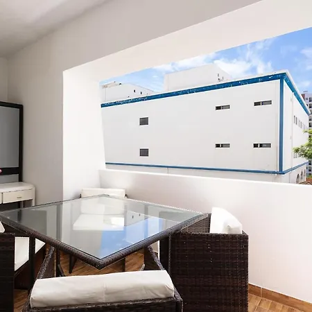 Apartment Da Rocha By Lovelystay