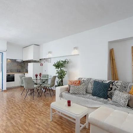 Apartment Da Rocha By Lovelystay Portimao