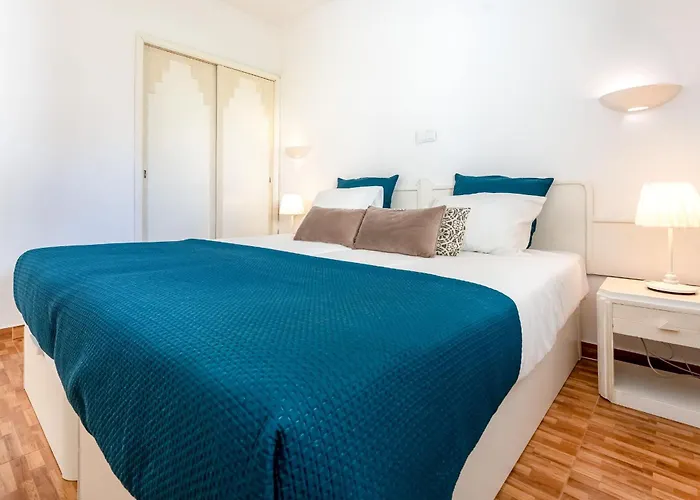 Appartement Da Rocha By Lovelystay