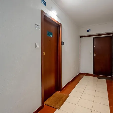 Apartment Da Rocha By Lovelystay *