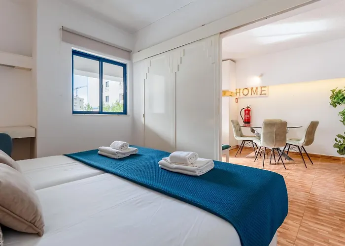 Apartment Da Rocha By Lovelystay Portimão